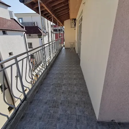 Emona 5 Floor 4 Διαμέρισμα *