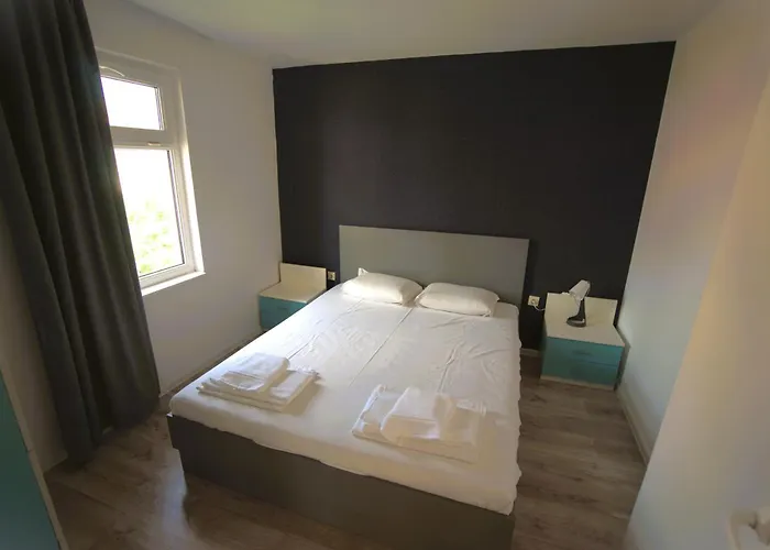 Emona 5 Floor 4 Бургас