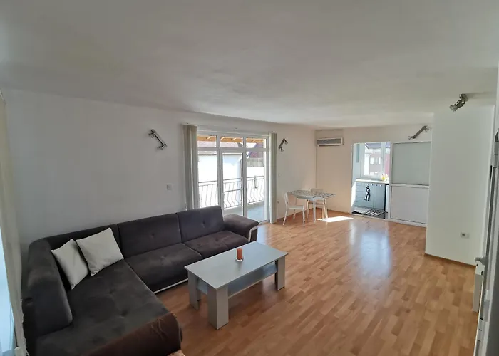 Emona 5 Floor 4 * Бургас