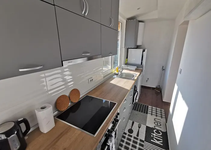 Emona 5 Floor 4 Апартамент